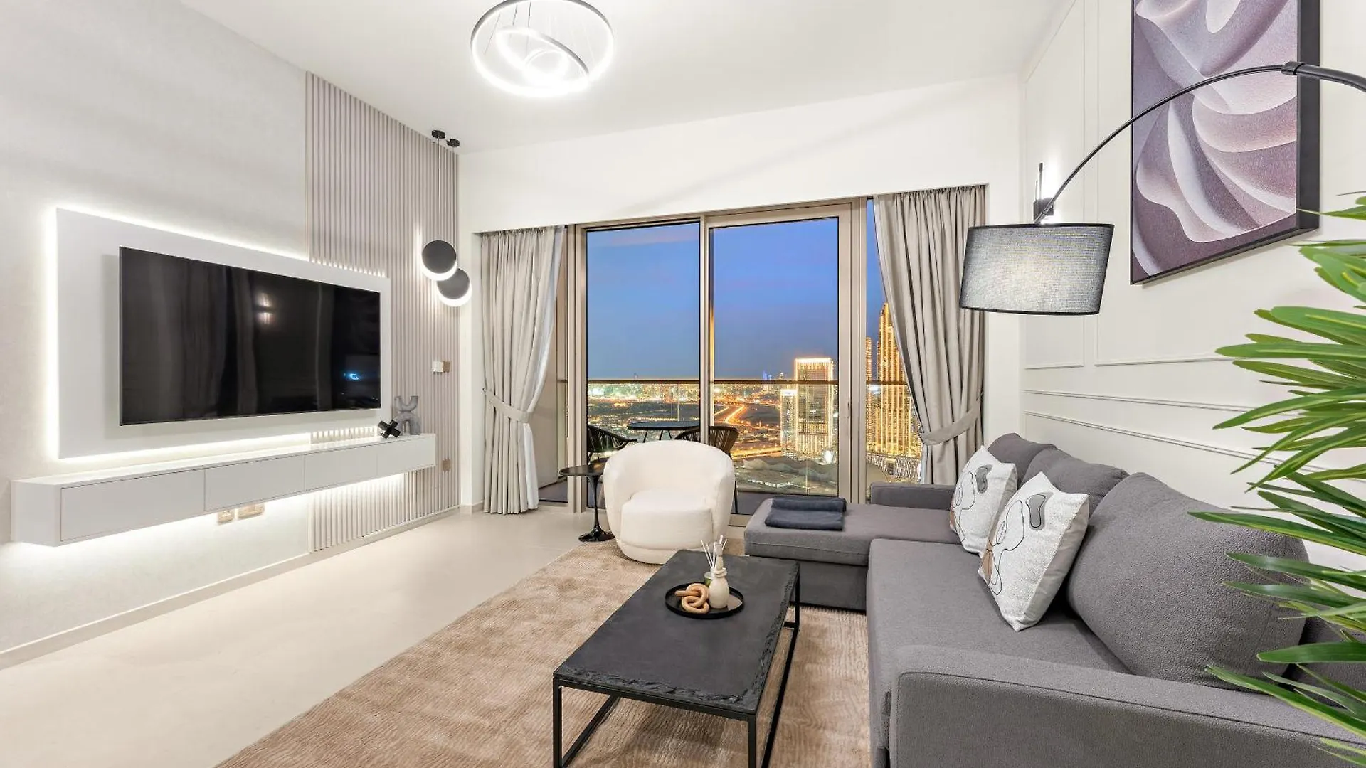 Sml Vacation Homes - Sky High Apartments With Burj Khalifa And Dubai Fountain Views At Grande Signature, Downtown Dubai