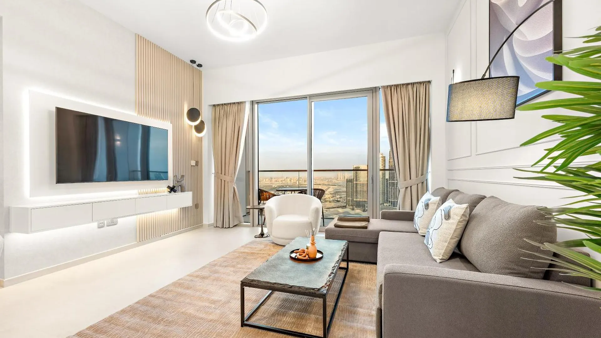 Sml Vacation Homes - Sky High Apartments With Burj Khalifa And Dubai Fountain Views At Grande Signature, Downtown Dubai