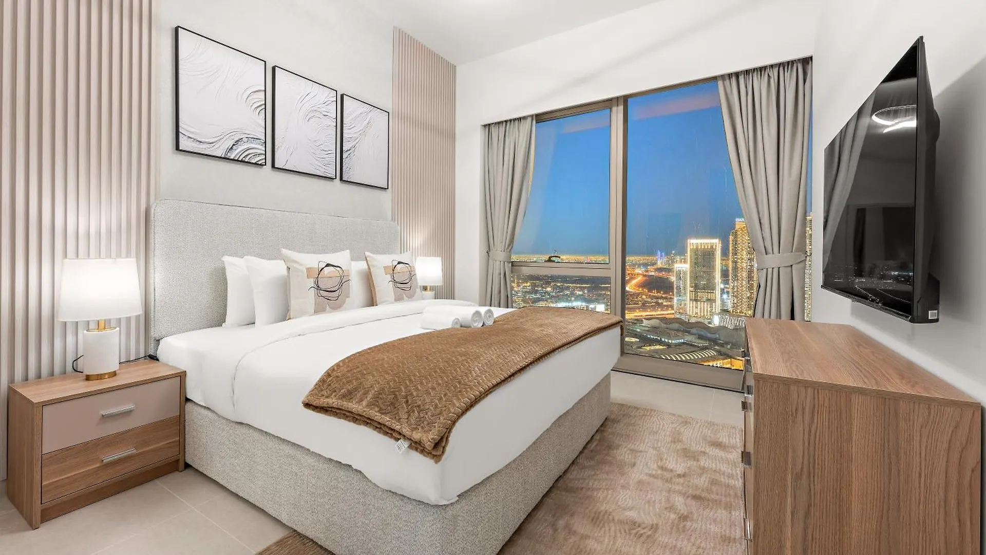 Sml Vacation Homes - Sky High Apartments With Burj Khalifa And Dubai Fountain Views At Grande Signature, Downtown Dubai